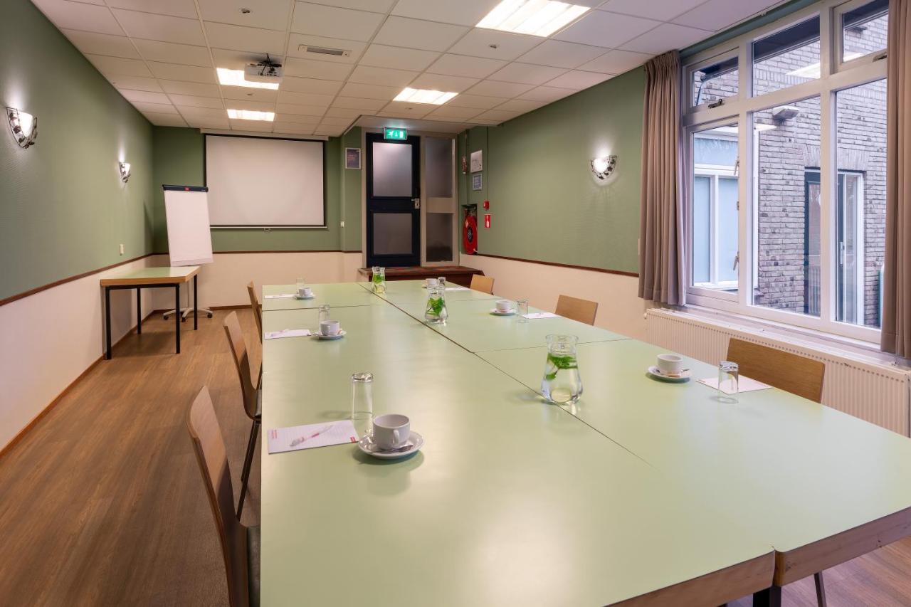 Stayokay Hostel Arnhem Bagian luar foto