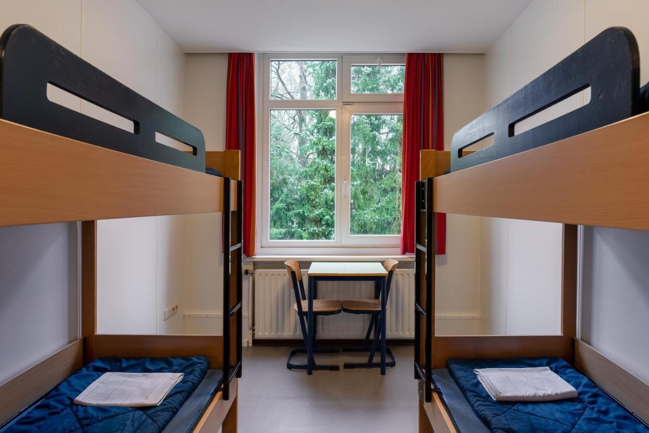 Stayokay Hostel Arnhem Bagian luar foto
