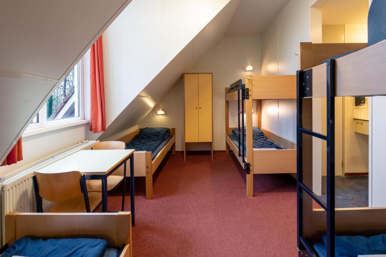 Stayokay Hostel Arnhem Bagian luar foto