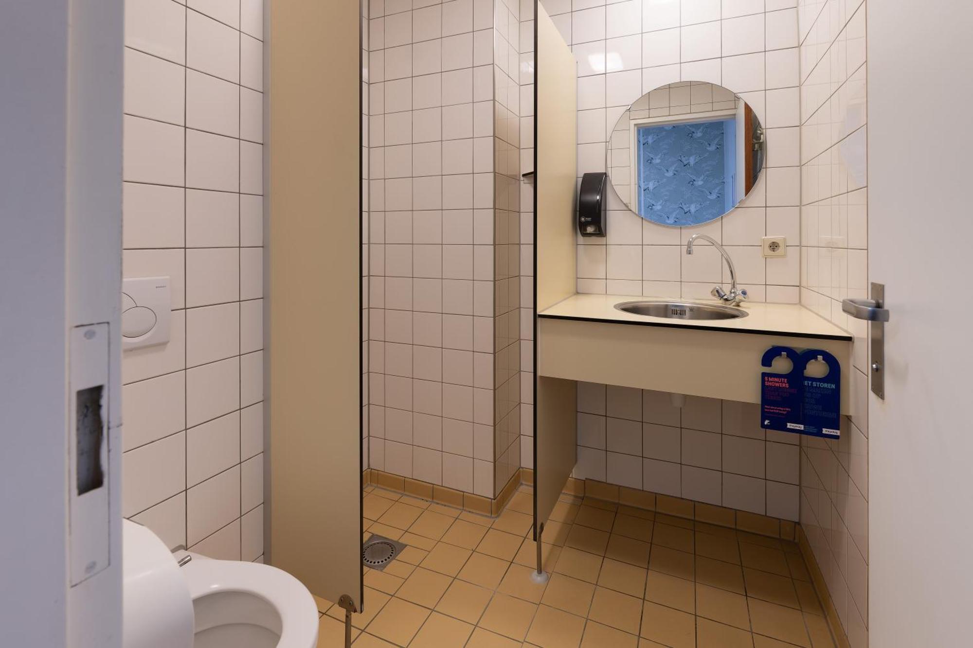 Stayokay Hostel Arnhem Ruang foto