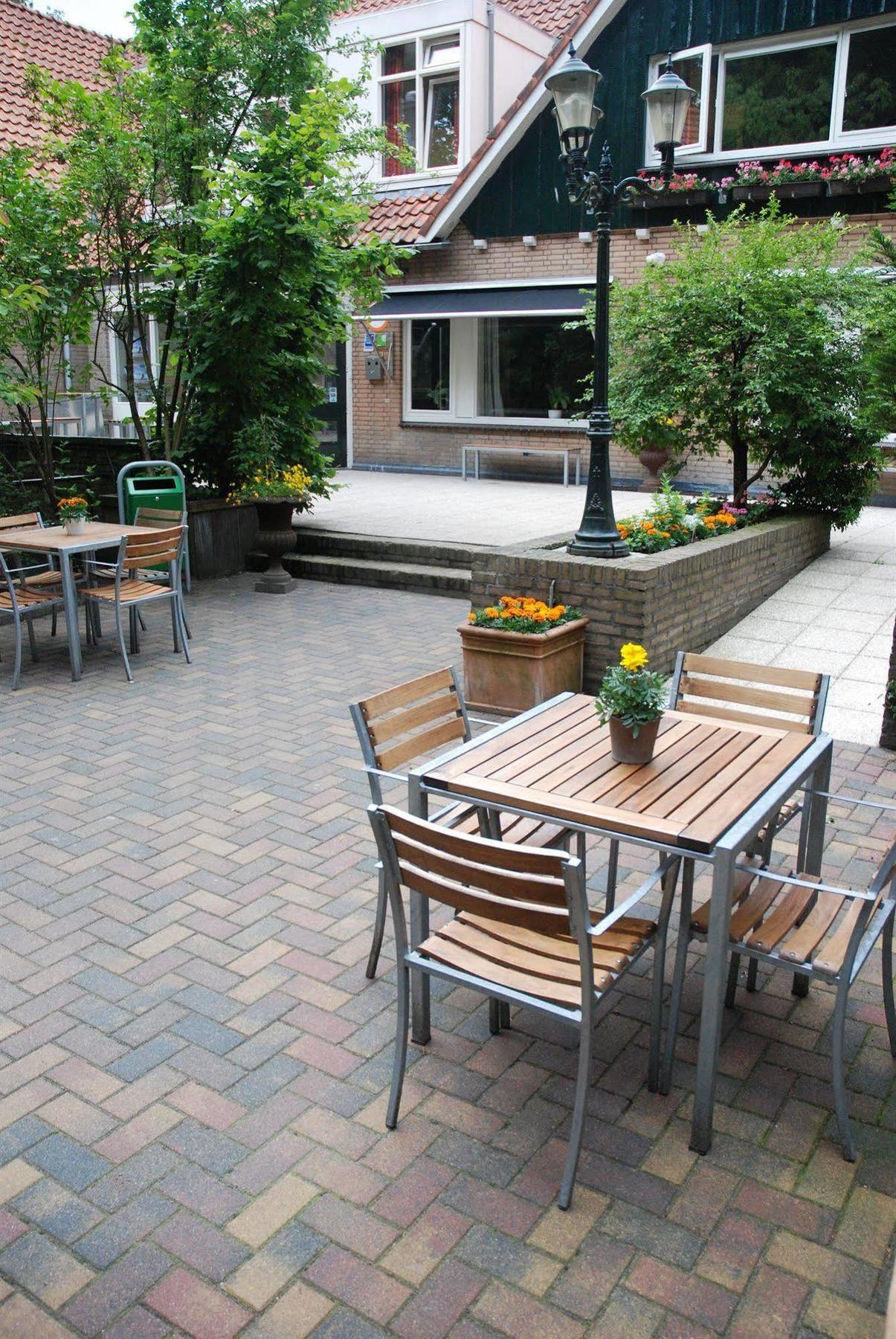 Stayokay Hostel Arnhem Bagian luar foto
